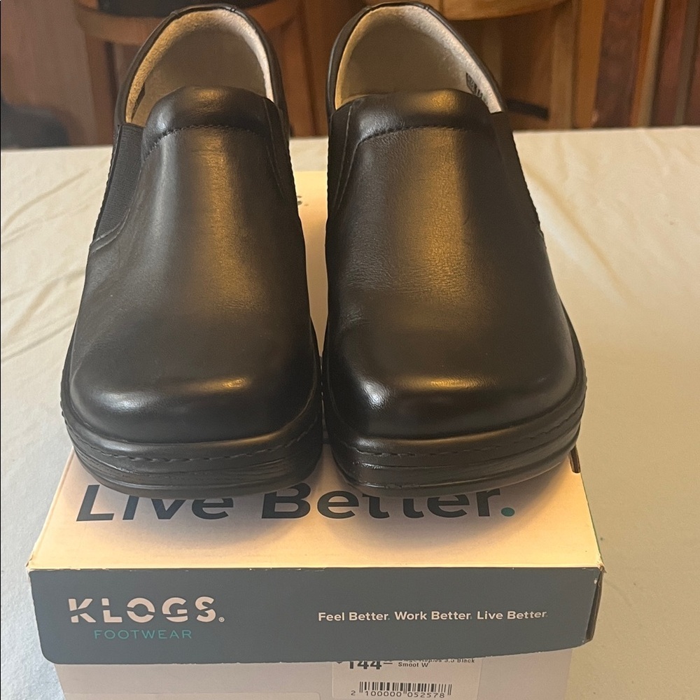 Klogs Unisex Black Leather Slip-Ons Size 9.5 Wide Brand New